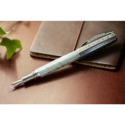 Visconti Medici Il Magnifico Verzino Green Limited Edition Fountain Pen -Stationery Shop visconti visconti medici il magnifico verzino gree 6